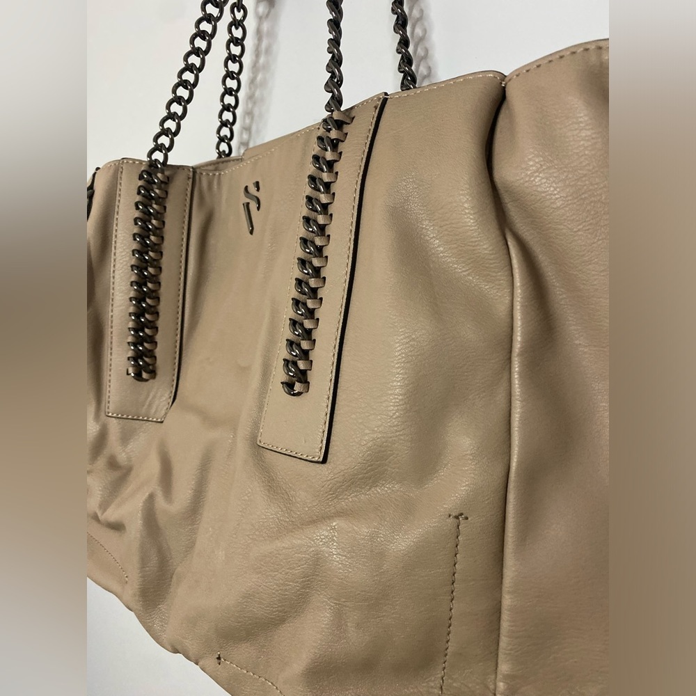 Vera Wang - greige/ beige-tan bag